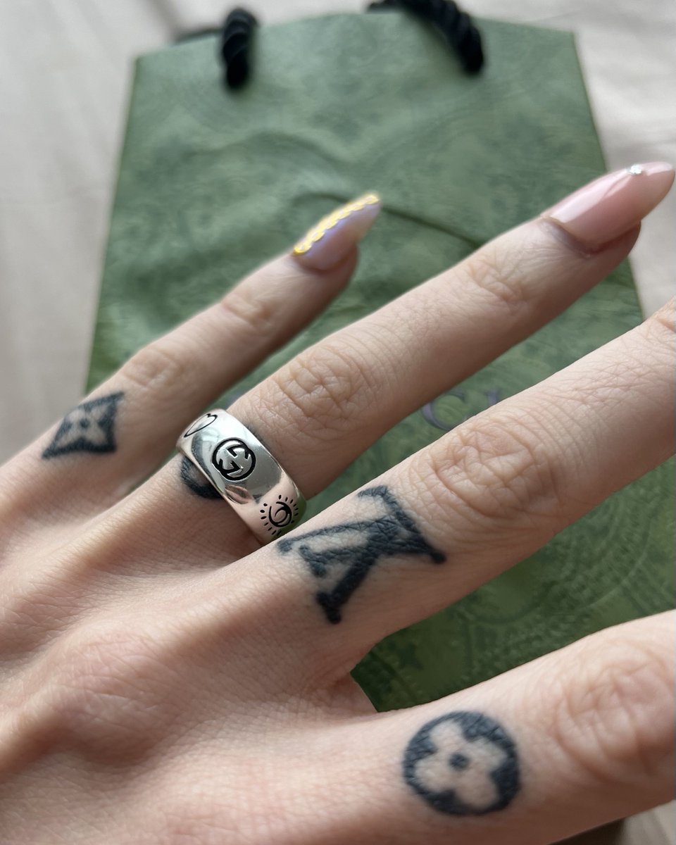 AlexisToria's tweet photo. Happy 2 Year Anniversary to Me! 💍 

It’s the “Blind for Love” Gucci ring! I couldn’t ask for a better partner to have by My side for the rest of My life! No one compares to you. ♥️ https://t.co/p2TzM1yJCR