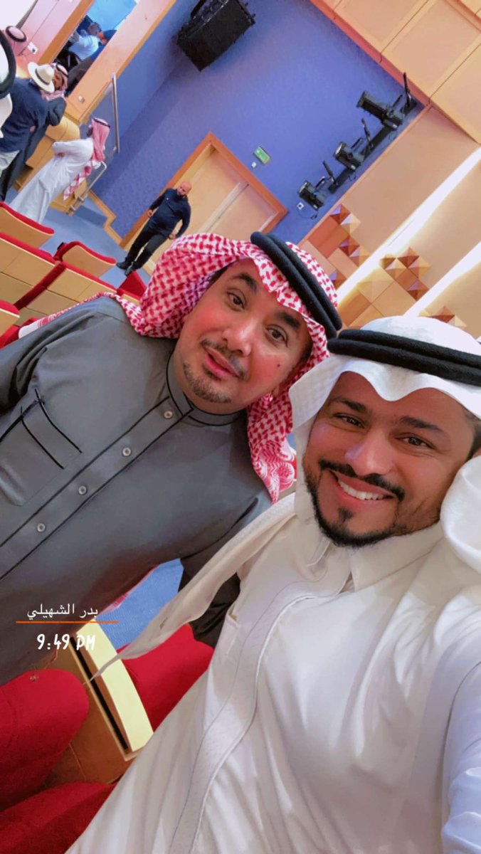 bader4242's tweet photo. في سماء #الرياض غرد الشادي صالح .
في أمسية شعرية جميلة ..
بمناسبة #يوم_التأسيس  
على مسرح مكتبة الملك عبدالعزيز العامة
فكان مختلف جداً كعادتة 
#صالح_الشادي 
@salehalshadi https://t.co/nVBsZVRcif