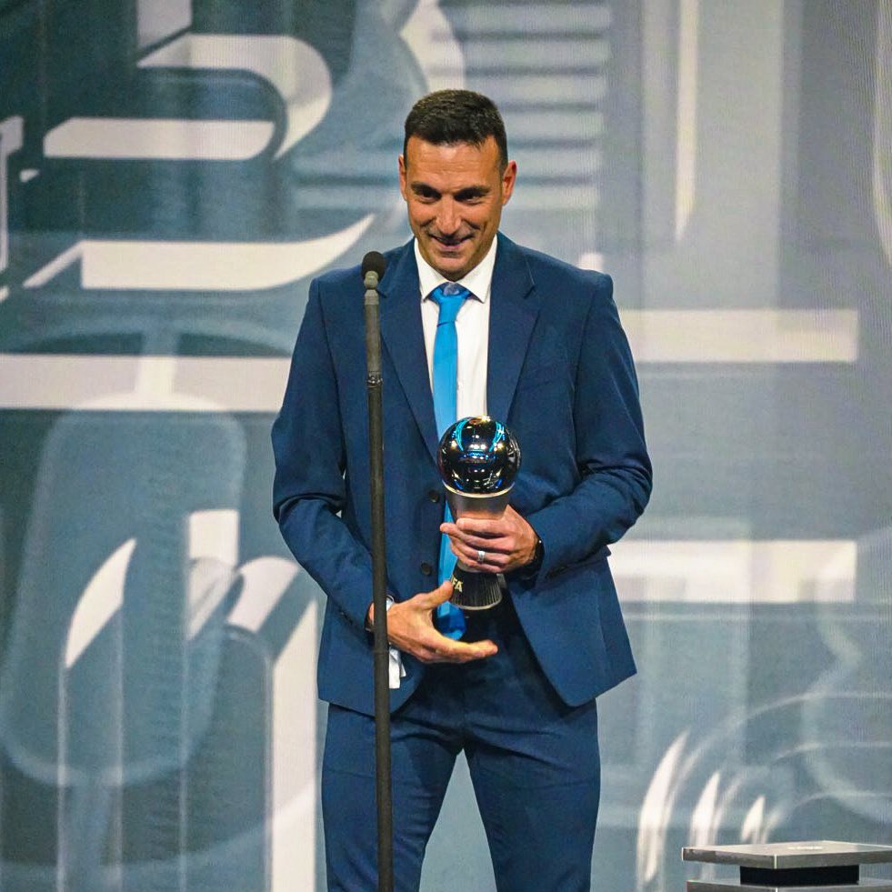 ⭐¡EL MEJOR ENTRENADOR DEL MUNDO!⭐

#OperaciónScaloni🇦🇷 El técnico argentino vendrá a #ElSalvador para los #30años de #GrupoMegavisión 🇸🇻 

El próximo 4 y 5 de Marzo ¡PENDIENTES! 💥⚽️

#RompiendoLaTradición
#GrupoMegavisión