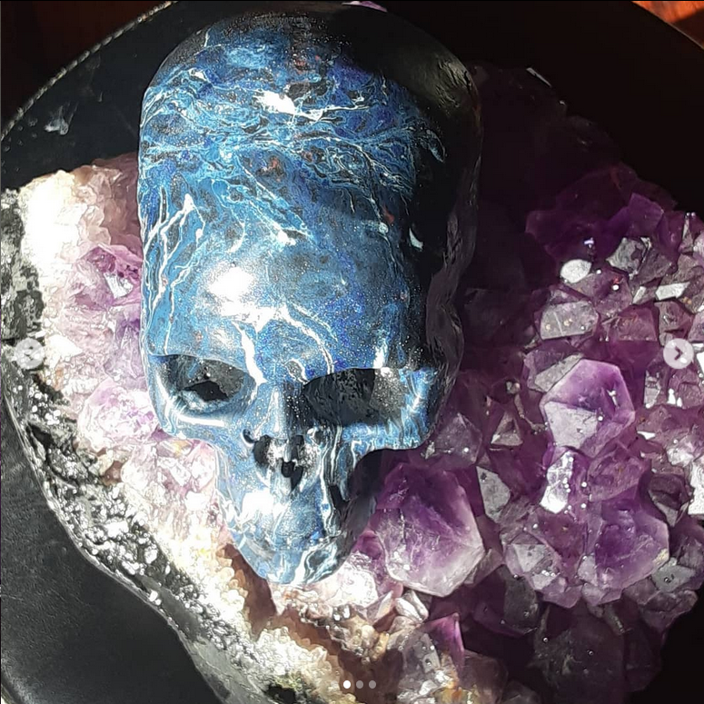 krushskulls's tweet photo. Skull post #1 
#skulls #skull #skeleton #oddity #macabre #art #handmade #amythest  #oneofakind #crystals #scagliola #unique #decor https://t.co/3dQtzal0b9