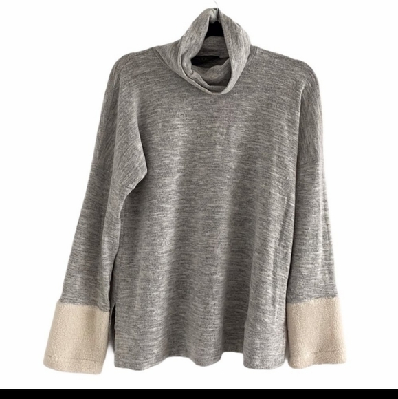 TrueReprobate's tweet image. So good I had to share! Check out all the items I'm loving on @Poshmarkapp from @Rocio09230946 #poshmark #fashion #style #shopmycloset #anthropologie #cabi #starbucks: posh.mk/9ZIukauMLxb