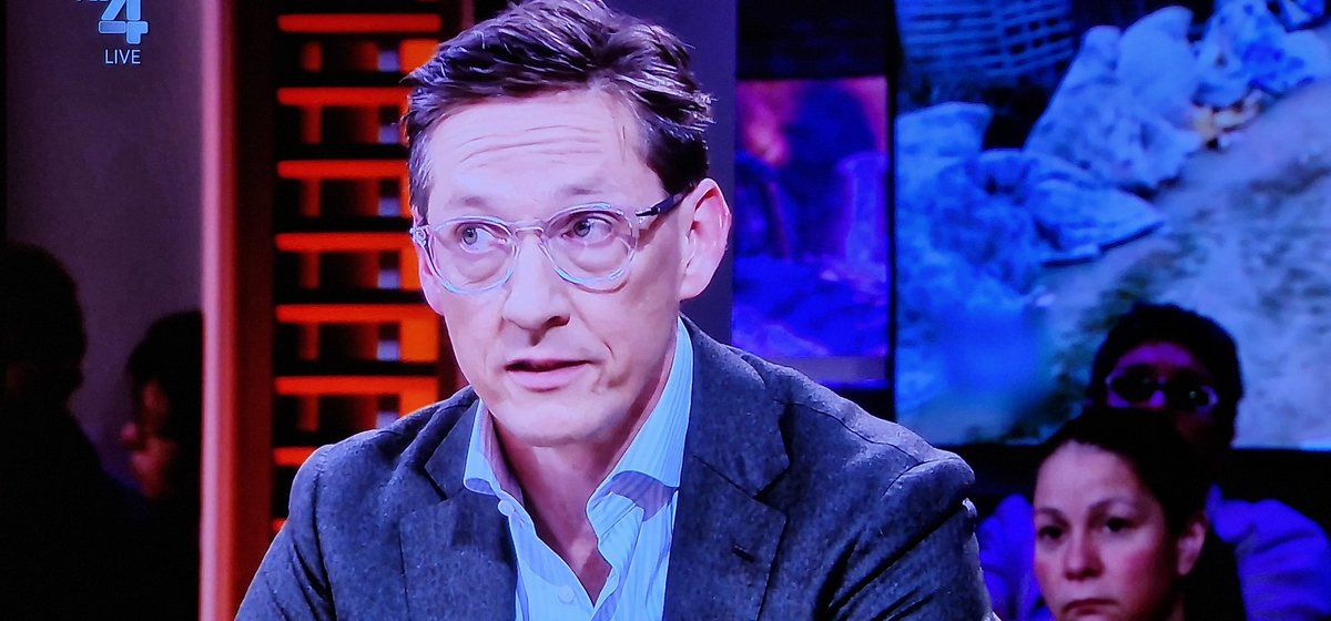 marcelbar8's tweet image. Joost #Eerdmans zoekt de oplossing vh stikstofprobleem weer in innovatie en 2030 wordt losgelaten zonder alternatief. Dat is weer vrijheid, blijheid. Terwijl innovatie niet 't panacee is voor alles. 
Eens met Jan #Paternotte/Remkes/wetenschap dat we nú aan de slag moeten! #jinek