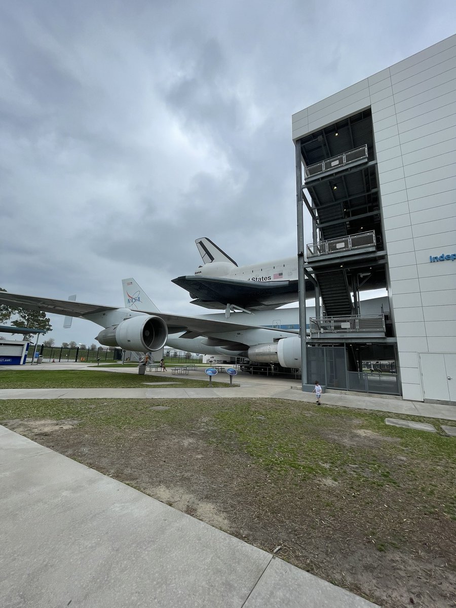 step2zero's tweet image. Ground control to major Tom