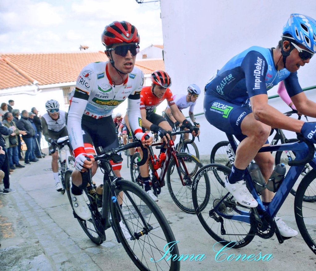 CCLaPalmaCT's tweet photo. 🔙 #CircuitoGuadiana23 

🏆🇪🇸 Una prueba con identidad propia para iniciar #CopaEspañaEliteSub23. 

😎 El @circuitoguadia siempre nos deja imágenes espectaculares, principalmente de sus pasos por el "muro" de Magacela 🥵 

📸 @InmaConesaAlva1 https://t.co/FKTYOVLUp0