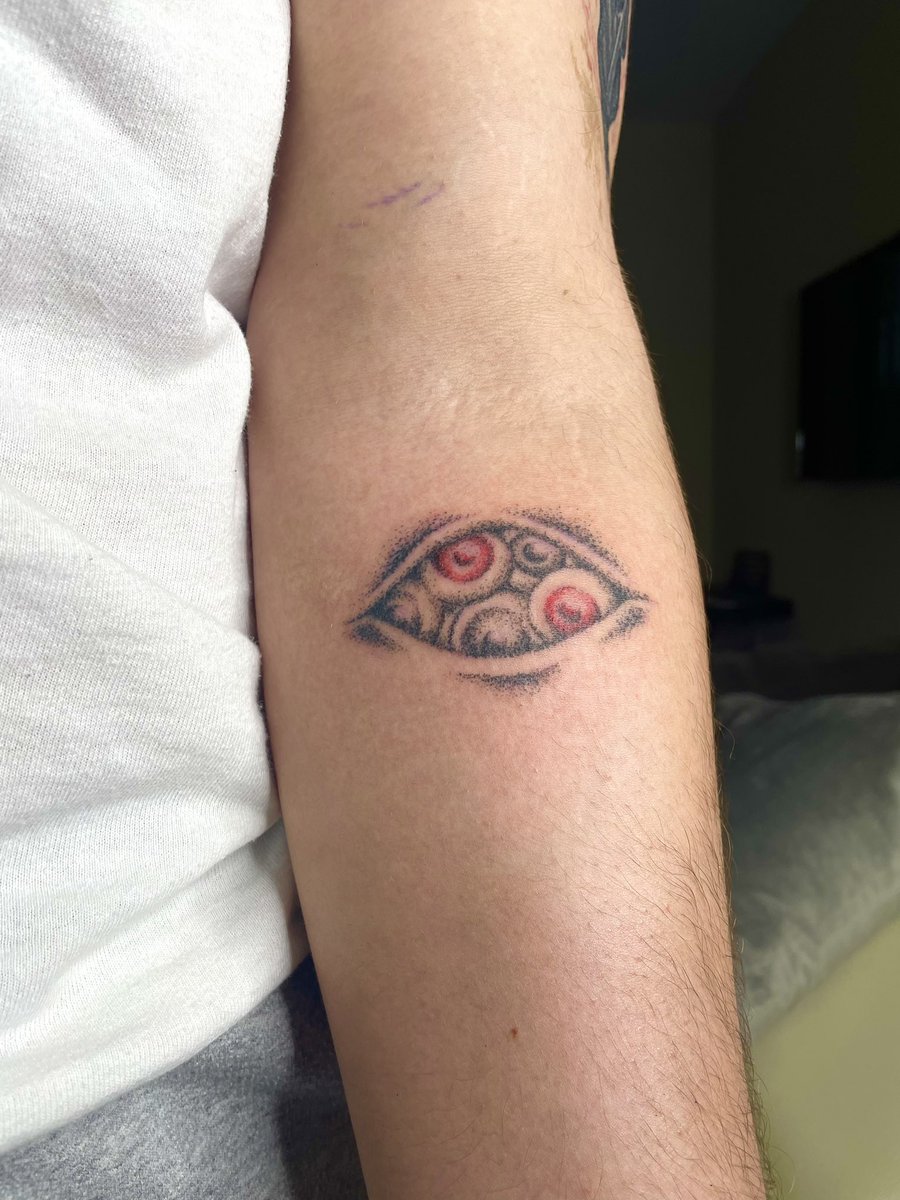 bimbobatea's tweet photo. Some handpoke a I’ve been hiding in Instagram:@blubunbink https://t.co/PwkgEMmPPp