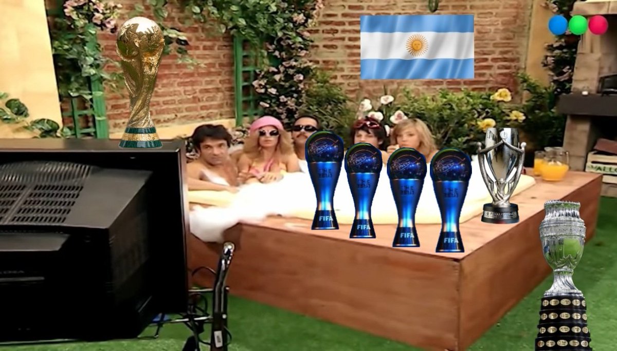 Campeones del Mundo, de América, de la Finalissima y premio The Best a mejor arquero, entrenador hinchada y jugador del Mundo. Argentina, mi país