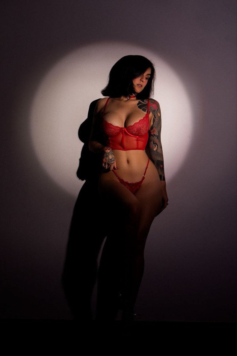 LissanaScott's tweet photo. Waiting for you on my page +1000 photos and vids 🥵🥵⬇️⬇️
https://t.co/9Wn5MlrR9V https://t.co/YJxuFJgV5d