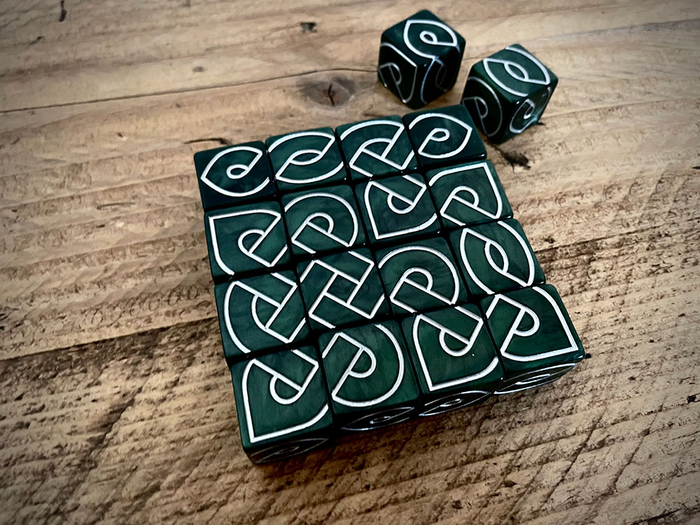 A puzzly game with great looking Celtic art. Mindful Phill reviews Knot Dice from <a href="/BlackOakGames/">Matthew O'Malley</a> boardgamequest.com/knot-dice-and-… #boardgames