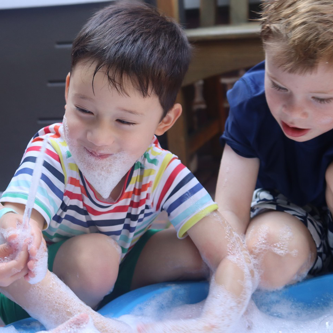 HeadfirstCamps's tweet photo. The Power of Play is a key element in our mission; it gives campers the chance to learn and grow through a curriculum that is catered to them! #powerofplay #childhoodunplugged #inspiringkids #learningthroughplay https://t.co/eGuIQDKtNt