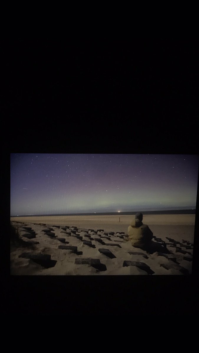 iggiestyle's tweet photo. Waanzinnig gaaf!!! Gewoon op Texel te zien!! #Auroraborealis #noorderlicht #texel #cocksdorp #lightpainting https://t.co/k8mLNw7OeX