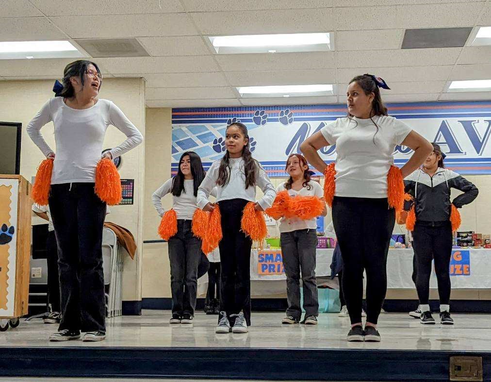 A great day celebrating our Moreno Scholars at the February Recognition assembly.  It was a packed assembly recognizing students, acknowledging our dedicated staff for their Years of Service, a performance by our 1st graders and  MAP Cheerleaders!  It's a great day to be a Tiger!