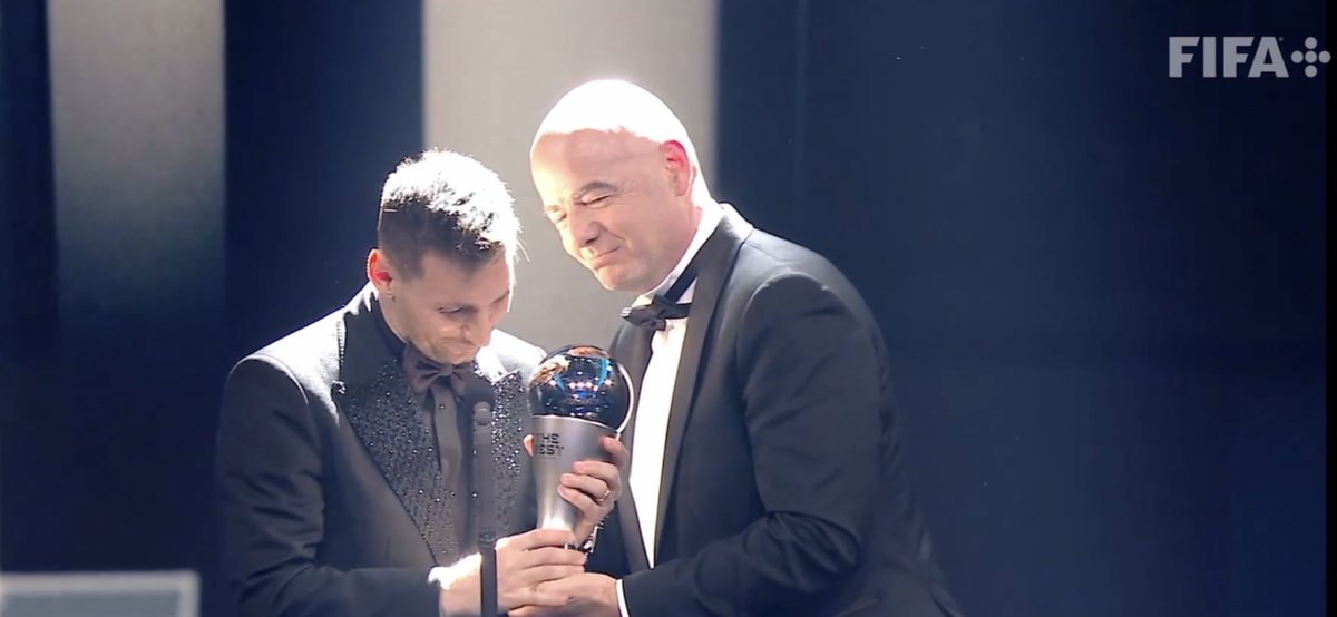 CosmosMessi's tweet image. #TheBest Messi 👑