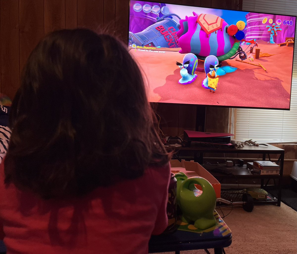 TXRAMS42's tweet image. Being home on workers comp medical leave has been great. Get to spend my days with her. I homeschool her and when that’s done it’s pizza and ps5 time.  #daddaughter #daddyslittlegirl #singledadlife