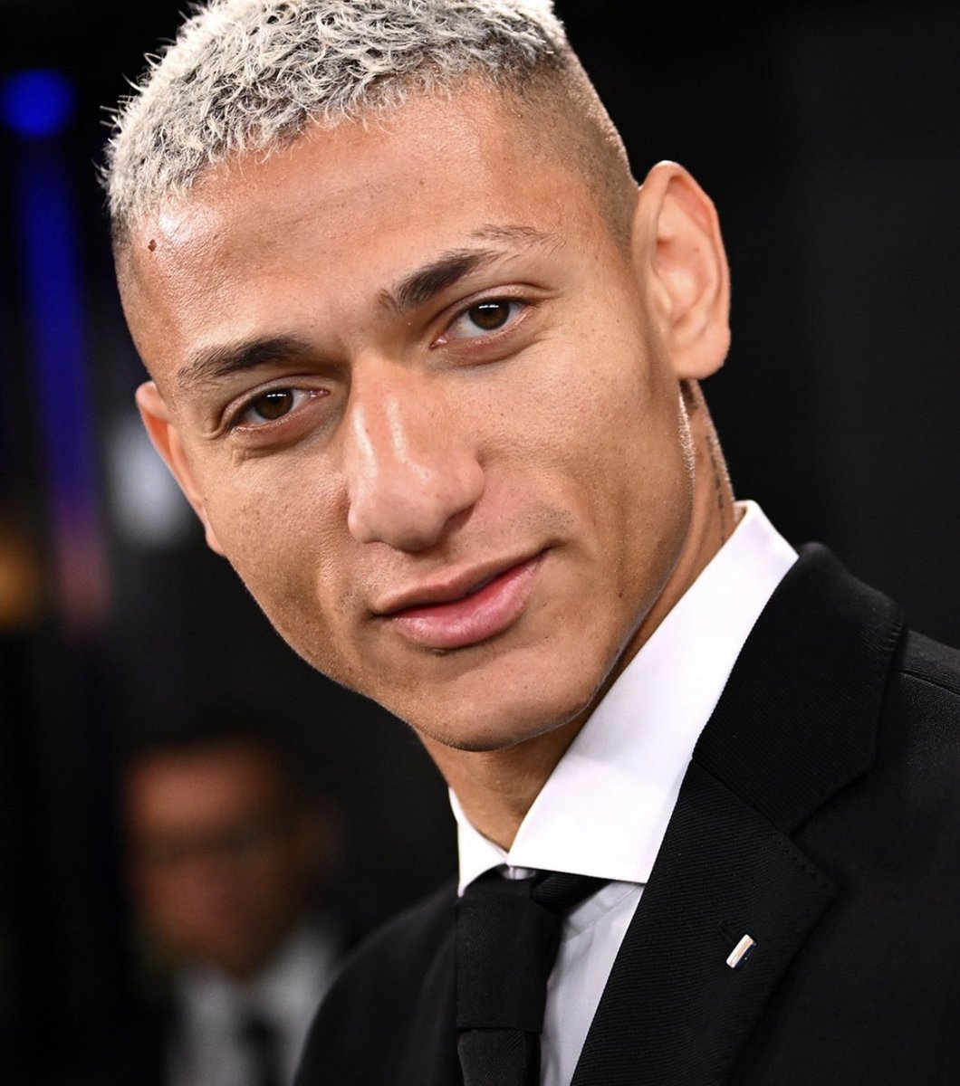 Infelizmente o Rich não levou o prêmio para casa! Mas estamos muito felizes, pela oportunidade de ter visto ele concorrendo em uma premiação tão importante! ❤️🙏