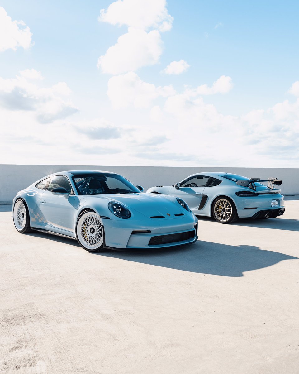 KFLETCH___'s tweet photo. Some shots from todays set. Matching PTS Meissen Blue GT3-T and GT4RS. https://t.co/UeFbNGHdkN