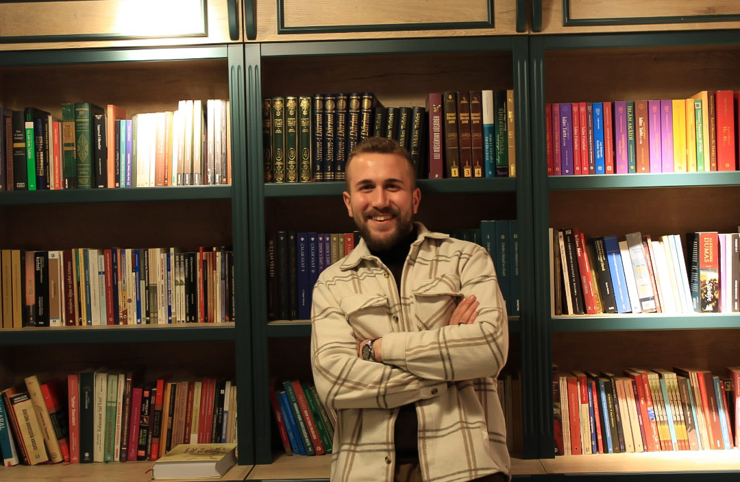 Eğitim, kültür ve bilgi, aydınlığa açılan en geniş penceredir. 
M. Kemal Atatürk