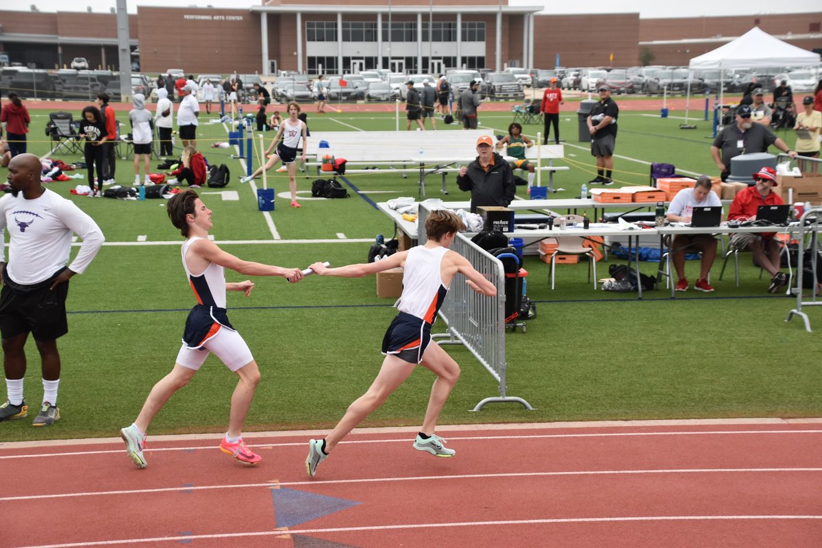 KeeganPollard06's tweet photo. Bubba fife relays 2023 https://t.co/6CladfCj7J