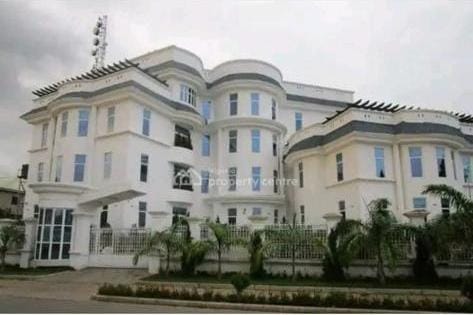 WUSE 2, ABUJA: FOR SALE: THIS SOLIDLY BUILT TERRIFICALLY LOCATED OFFICE COMPLEX:#2.5 BILLION ONLY:08132442927