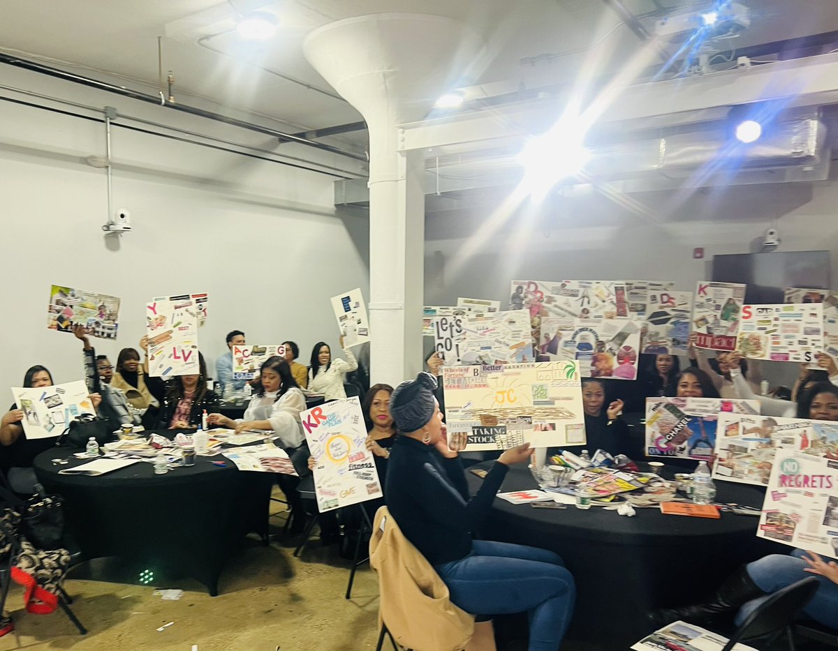KimberlySReed's tweet photo. The 2023 Optimists Always Win! Visioning Day Party VISIONARIES! — Online and In-person.
Me: A Sunday afternoon of incommunicable gratitude.
More moments to come…..#OptimistsAlwaysWin #Visioning2023 #MondayMotivation #GoalSetting #NewYear #Success https://t.co/IoNw2EWca8
