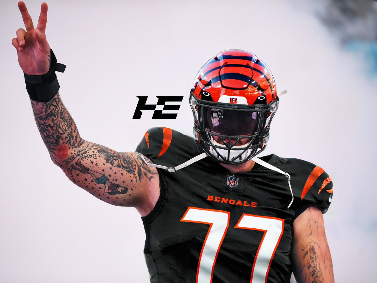 Bussin' With The Boys tweet media