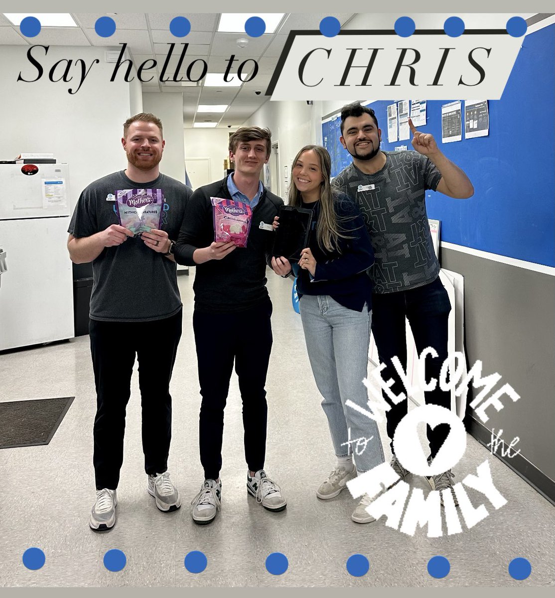 welcome CHRIS to the @KAMO_A_Train !! 🥳🥳 today was his first day with the <a href="/FayTeam71/">Fayetteville Team</a> !! Fun fact about Chris, he will be graduating this summer with his FINANCE degree!!  <a href="/JavinRay/">Javin</a> <a href="/kaleyaanderson/">Kaley Anderson</a> <a href="/AnwerRafiqi/">Anwer Rafiqi</a> <a href="/p_coleman24/">Phil Coleman</a> #winmoore #newhirefire <a href="/LifeAtATT/">Life at AT&T</a> <a href="/Mairuu3/">Mayra Sharp</a>