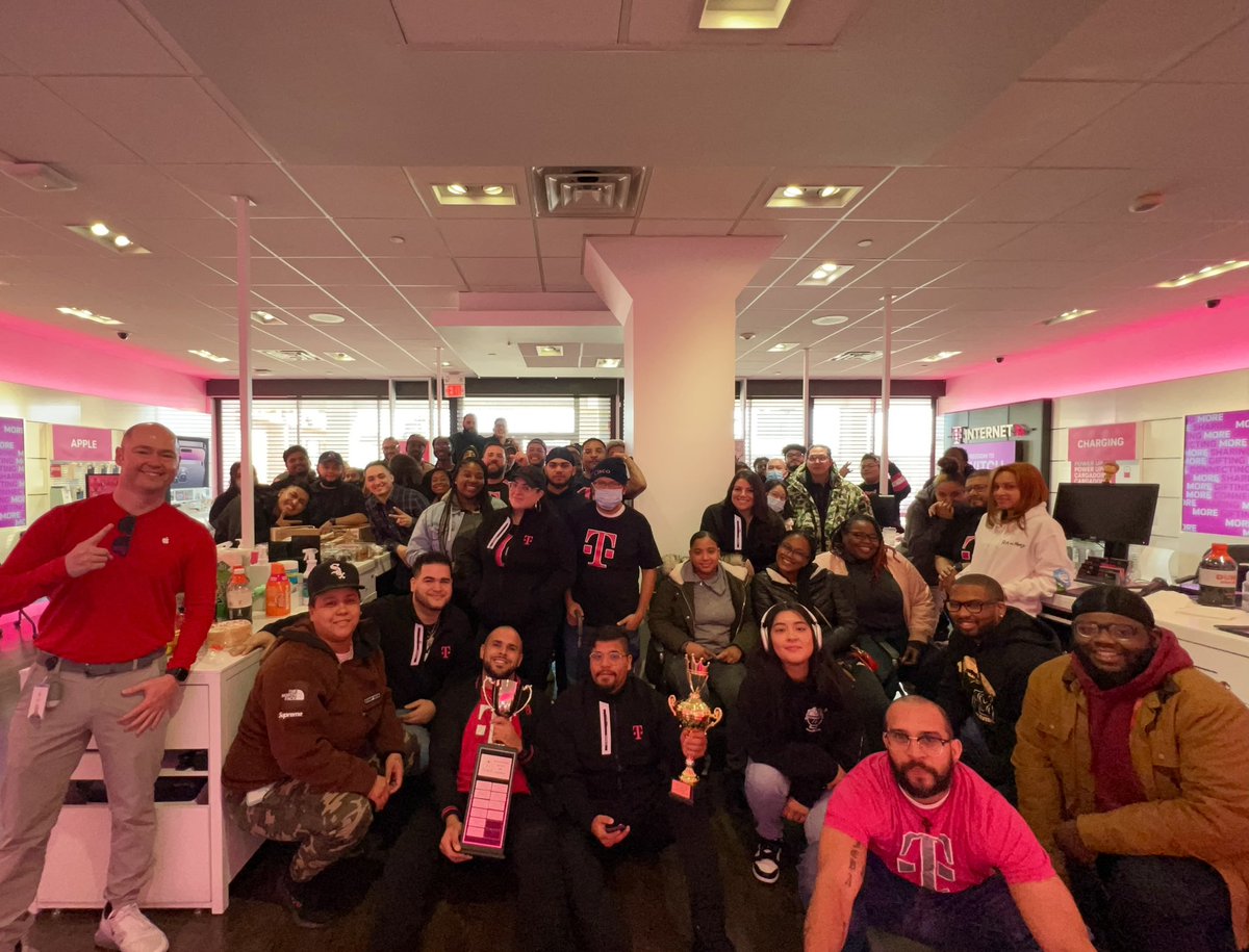 EvanBacheller's tweet photo. To kick off @TMobile employee appreciation week. I want to shout out the best bunch of people any leader could ask to be around. You all make my days more fun, and always challenge me to become better. Thank you all for being amazing everyday!!! Boston-Cambridge for the win!!! https://t.co/3efpKKAdnj