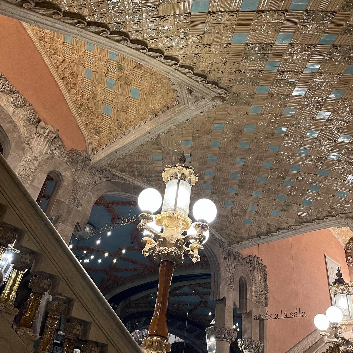 clarafeliu's tweet photo. Sempre és un plaer anar al @palaumusicacat! ❤️ Concert organitzat per l’@ACFBarcelona amb la @CoblaSantJordi, la @Cobla_Medi i @laLlobregat. Magnífica l’estrena de @marctimon! 🔝 https://t.co/eLUaWXUO7u