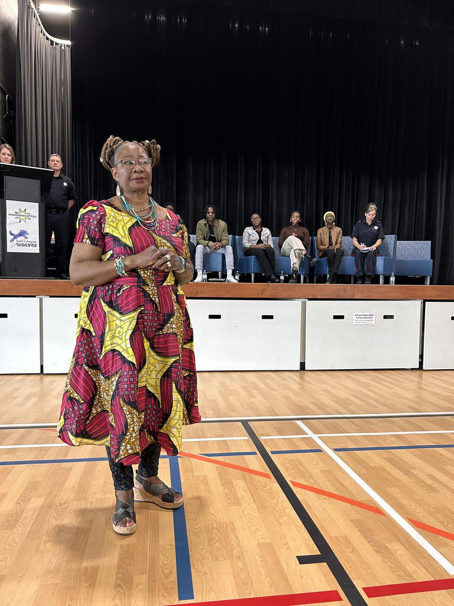 Thank you to all involved in this great community discussion. Our @reginapolice @RPSCultural teams so proud to partner with @blackinsask for this meaningful panel discussion! #communityconversations #buildingrelationships