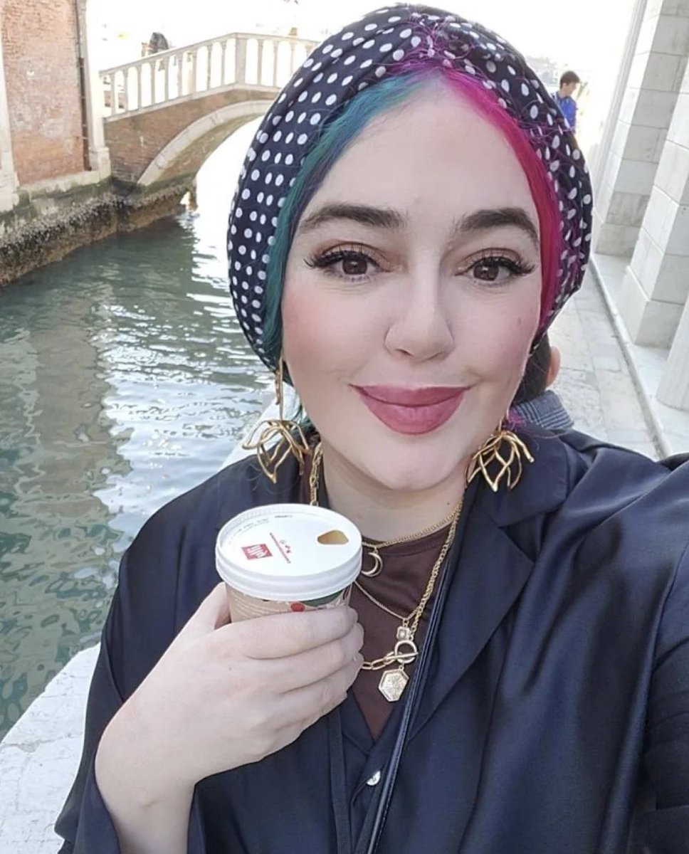 ZebraPartnrship's tweet photo. The fab 💖#Sumayyah Director of #CreativeSocietyManchester will join
#TheWhiteheadFilesLIVE 🎙
International Womens Day Soiree
🟪⬜️🟩
Women in #creativeindustries
📍 8 March 2023 ⏰ 6-8pm
Tickets & guest details:
https://t.co/N0Zzjx8SA8
#painting #Literature 📚 #knowledgesharing https://t.co/OtBntg1tJl