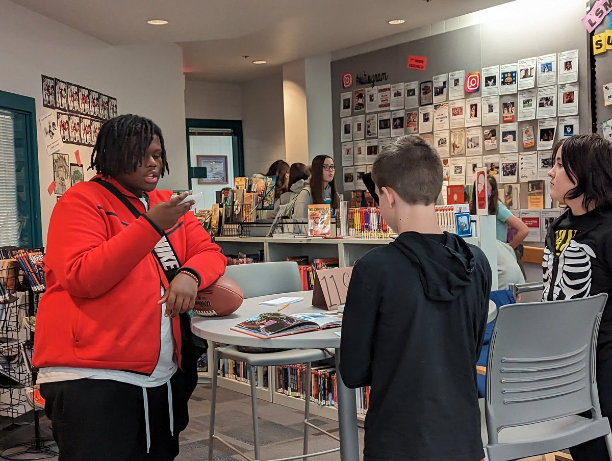 LSMSlibrary's tweet image. Outstanding work presented today!  Thank you students who participated in the Live Wax Museum today!