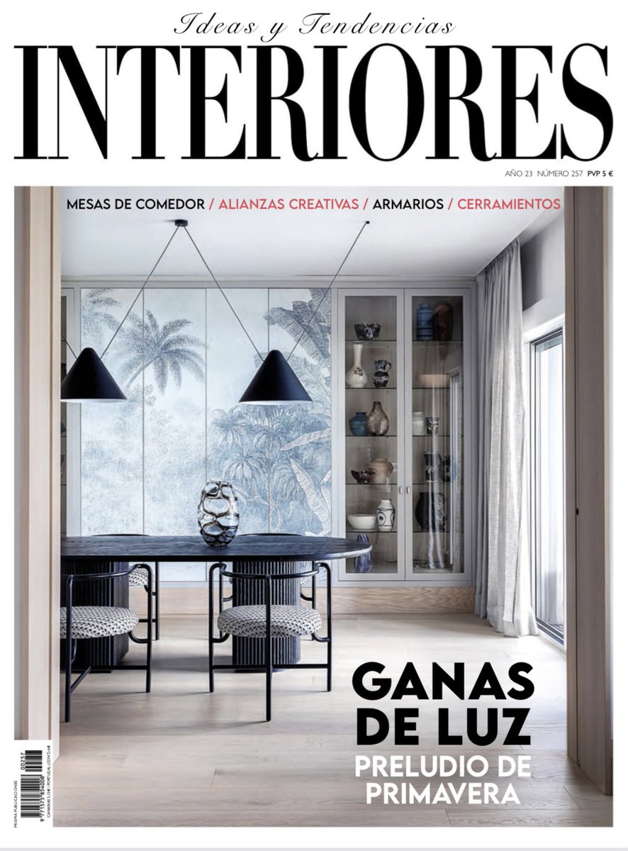 Somos portada de la REVISTA INTERIORES, con un proyecto de reforma integral y decoración de un precioso piso de Madrid.
 ¡no puedo estar más contento!
Os animo a pasar por el quiosco
Muchas gracias a Pilar Civis y a Paloma Pacheco Turnes <a href="/interioresmag/">Revista Interiores</a> <a href="/PCivis/">Pilar Civis</a> #ericonavazo