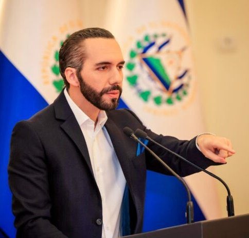 diceleo_'s tweet photo. 🚨🇸🇻 Está de acuerdo que Nayib Bukele ponga a trabajar a los presos para que paguen por sus insumos básicos en las cárceles?

SÍ: 🔃
NO: ♥️ https://t.co/jt9KSrdJGp