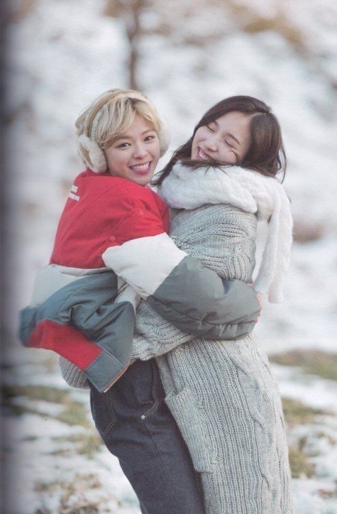 yooimemm's tweet photo. A JeongMi short au wherein --- https://t.co/YNxBzpZFHF