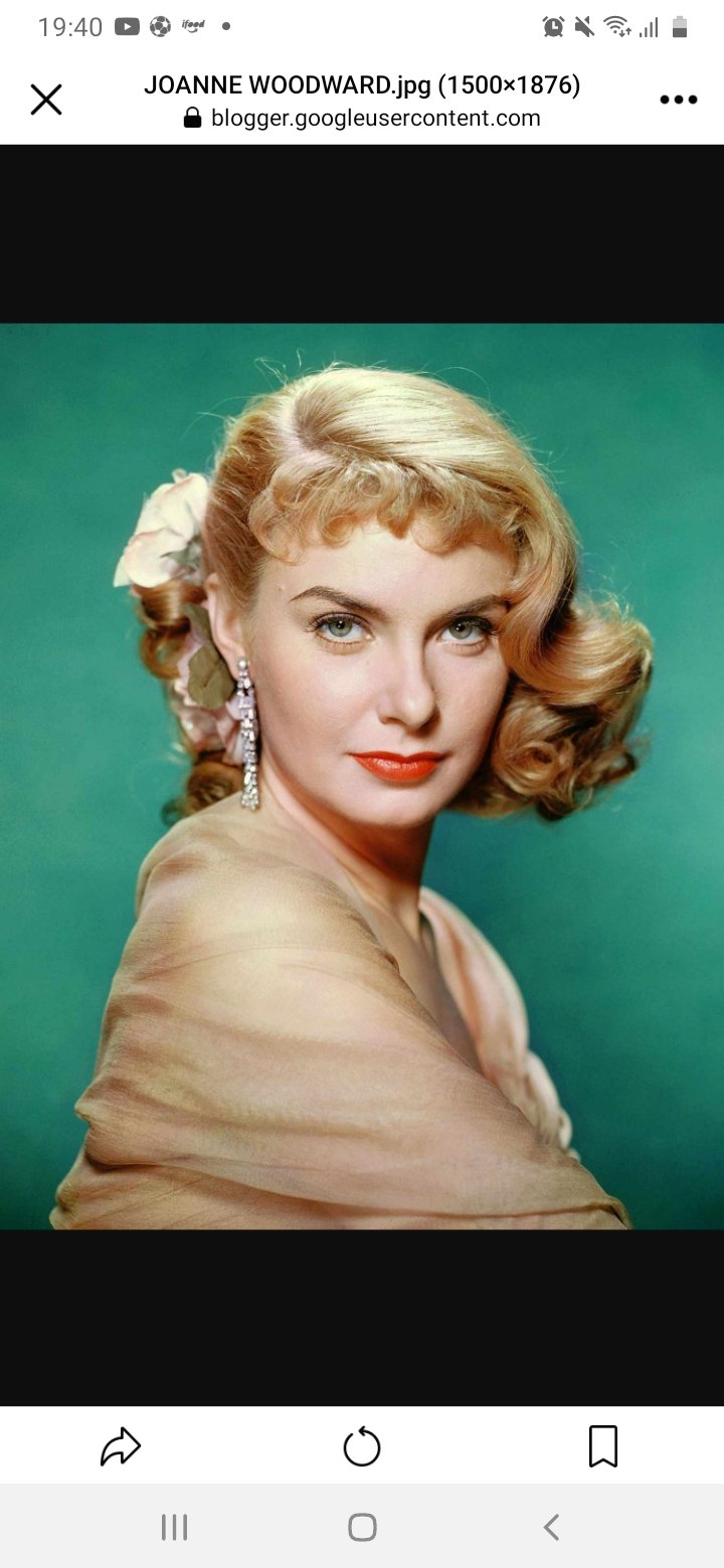 JOANNE WOODWARD, 93
Happy Birthday to you!
See more on :
 
