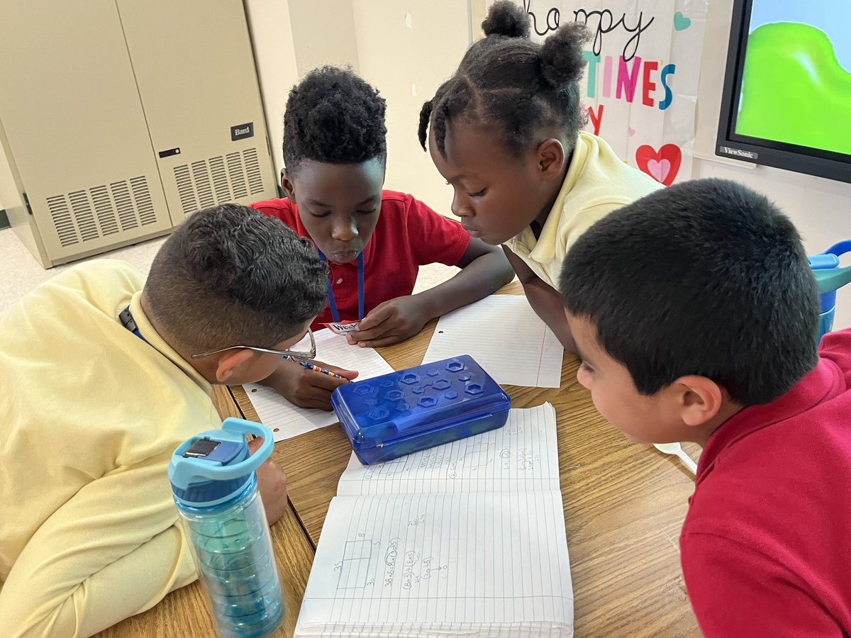 msbennertweets's tweet photo. Team @kari_crowley ‘s turn for my favorite game- “You picked it!” Today is a one digit number times a two digit number using the area model! @GGEseagulls #studentledlearning #engagement https://t.co/KjCuzQcR02