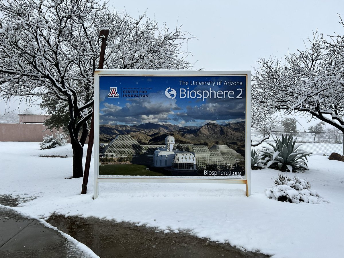 EMERGE_BII's tweet photo. A wonderful snowy welcome for our first in-person EMERGE retreat!! The beautiful snowy landscape at @B2science melted away yesterday afternoon! Looking forward to a great 3 days of working together and exploring our science! #ecosystem #SciTS https://t.co/JQdn051FP9