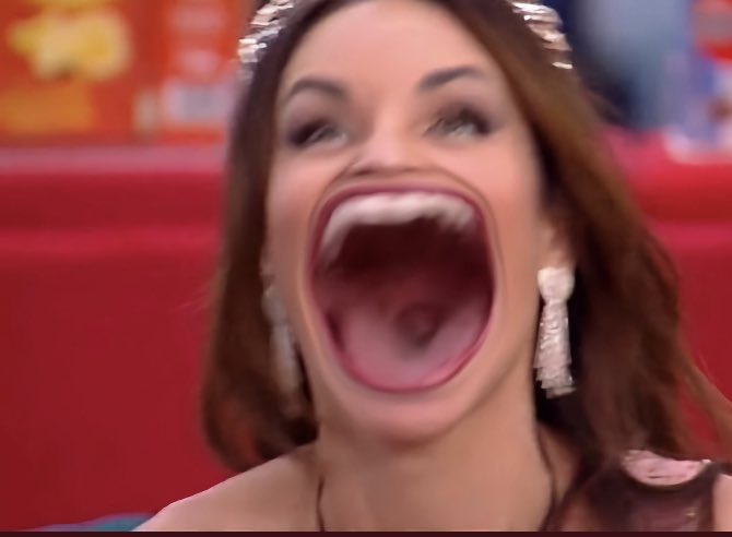maria || 👽 tweet media