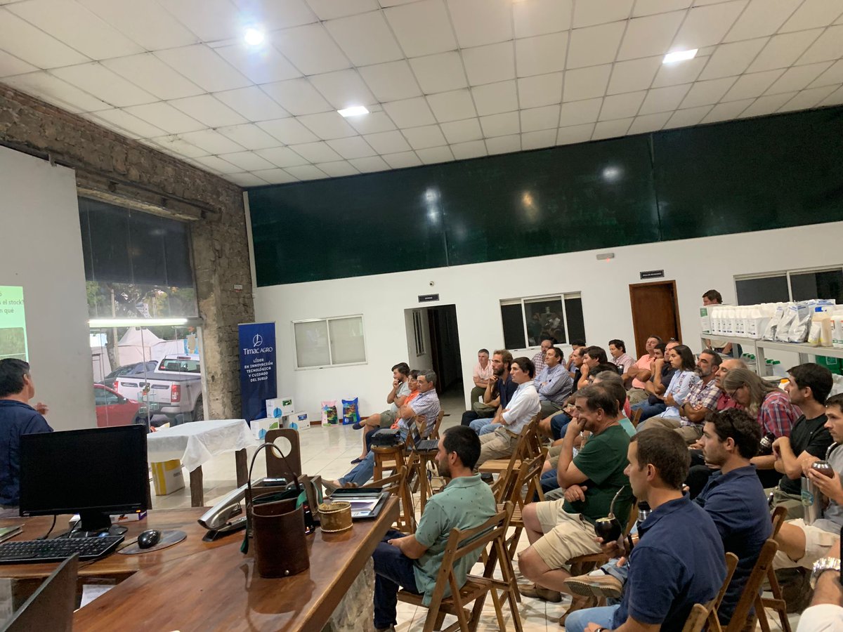 Seguimos recorriendo el país con el ciclo de jornadas Forrajeras más grande de 🇺🇾

Llegamos a Agrocentro Carmelo

Junto a <a href="/PGGWrightson_UY/">PGG Wrightson Seeds Uruguay</a>, <a href="/TimacAgroUy/">TIMAC AGRO Uruguay</a> y <a href="/tardaguilaagro/">Tardáguila Agromercados</a> presentamos una nueva charla de Pasturas para Recalcular el negocio

Muchas gracias a todos por participar