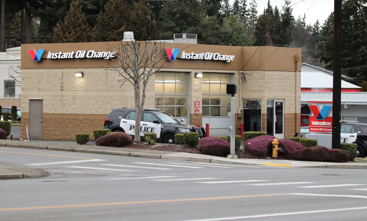 on Twitter "The search is on by EverettPolice for