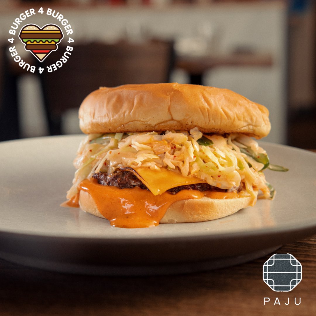 lilwoodys's tweet photo. Today is #Burger4Burger day! For every Paju Jr. burger you purchase TODAY Monday, February 27th, we will match you and donate the same amount of burgers to Chef Bill’s #Burger4BurgerProgram beneficiary, @habitatskc
We close at 9pm tonight! https://t.co/3yu2lZMyBz