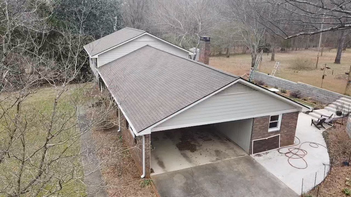 ProShieldGA's tweet image. 🌧Rainy days don&apos;t stop the Pros🌧

A big thanks to Mrs Todd out in Watksinville for closing us on her Roof and Gutters.  It took about 2 months to work through the process but here we are!

ProShield Roofing
info@proshieldroofing.net
678-722-8904