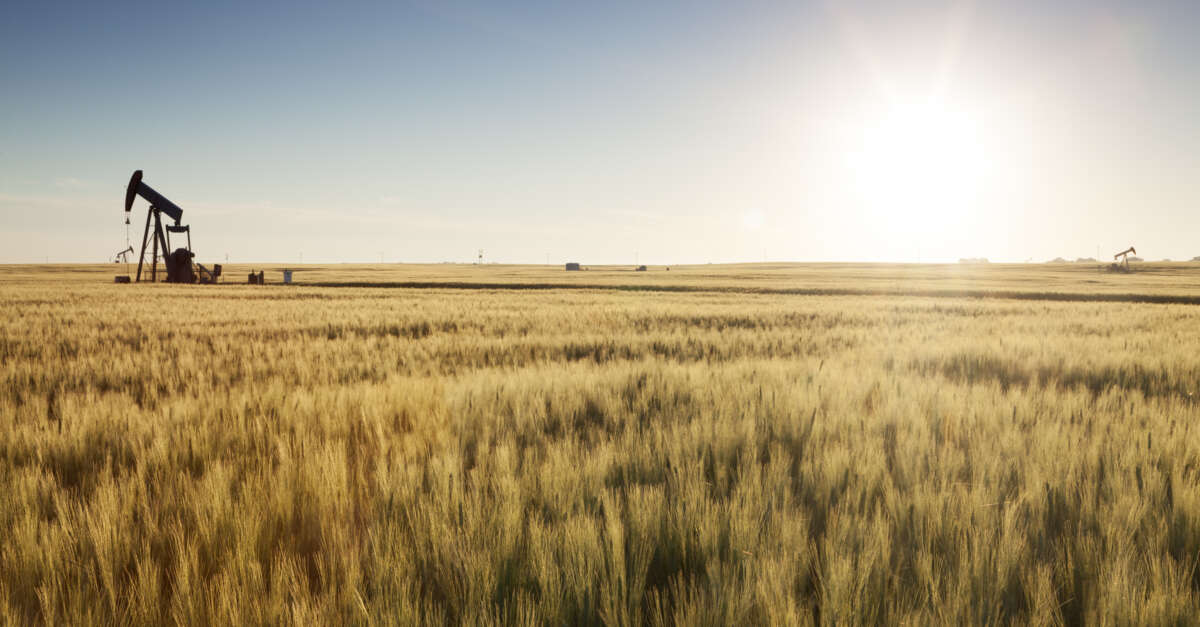 SPGlobalRatings's tweet image. Do we expect any of our U.S. #CLO ratings to be impacted by the upcoming #LIBOR transition? We answer this question and more in our credit FAQ about the potential impact of LIBOR transition on U.S. CLOs: ow.ly/4z4a50N44ke
 #SFVegas2023