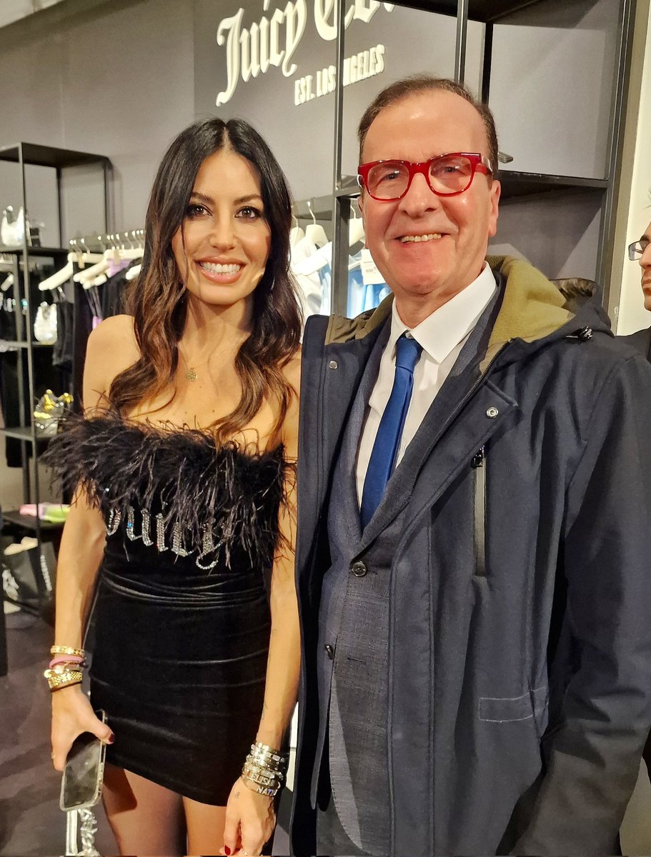 #milanofashionweek #elisabettagregoraci #milano #rinascente #juicycoutureuk