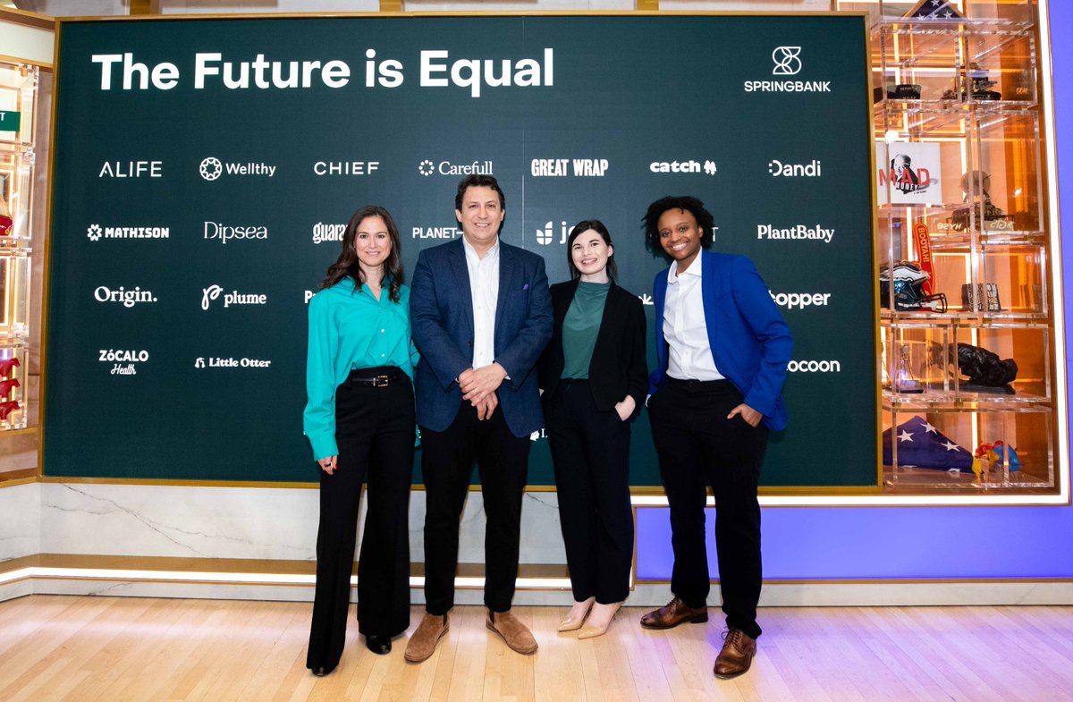 NYSE's tweet photo. Closed the markets with those on a mission to close the gender gap 💪
We proudly welcomed back NYSE-alum and @wearespringbank co-founder @cleimkuhler, joined on the podium by Olympian @allysonfelix and a team of founders. https://t.co/uu5hi8pgD8