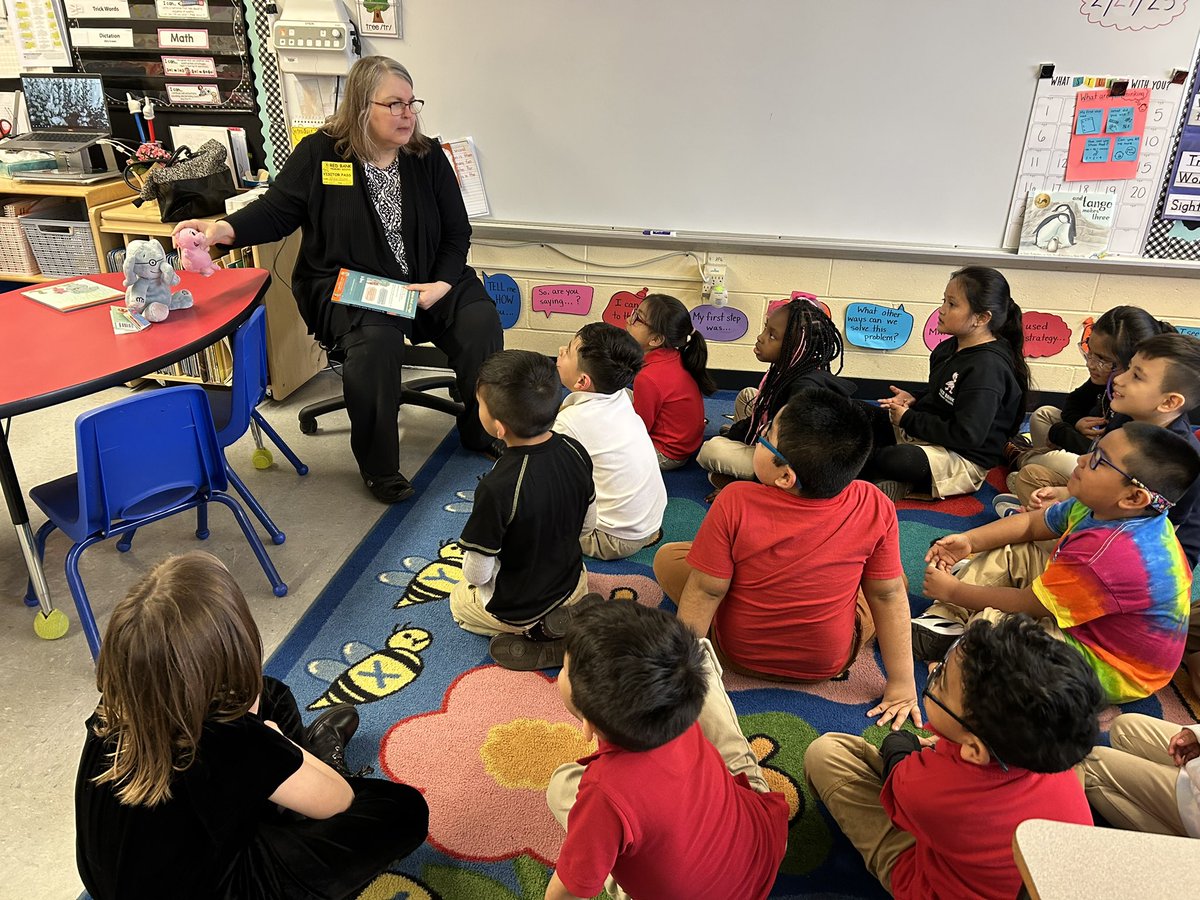 Chelsea Foster (@msfoster_rbps) on Twitter photo Kicking off Read Across America week with our first guest reader! Thanks Mom! <a href="/rbpsEAGLES/">Red Bank Primary</a> <a href="/MrsSiano_RBPS/">Nicole Siano</a> #RBBisBIA #ReadAcrossAmerica2023 Kicking off Read Across America week with our first guest reader! Thanks Mom! <a href="/rbpsEAGLES/">Red Bank Primary</a> <a href="/MrsSiano_RBPS/">Nicole Siano</a> #RBBisBIA #ReadAcrossAmerica2023