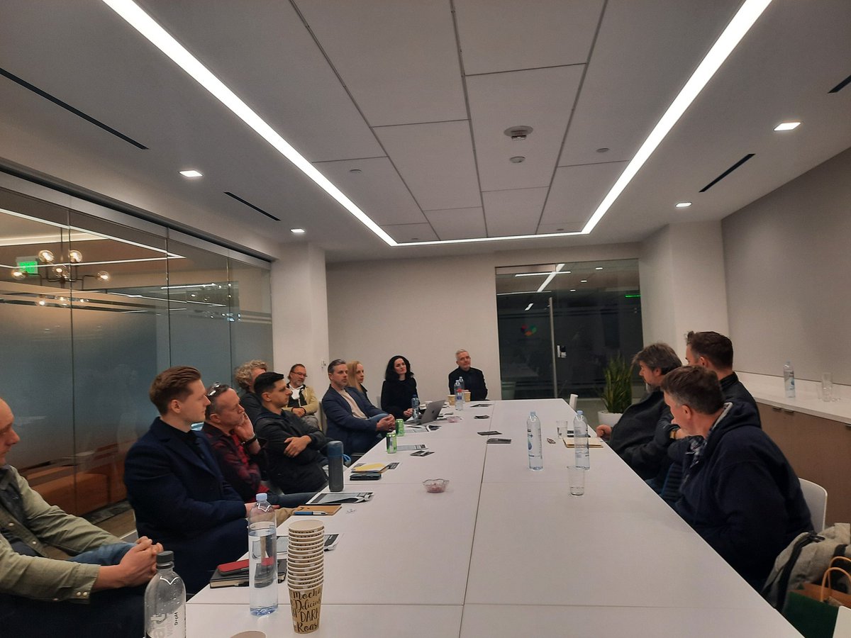 screencomposer2's tweet image. Brilliant start to our LA Composer Misson with industry learning and networking day including pitch session, agent and music supervisor panels and meeting European Composers working in LA. 
@culture_ireland 
@ScreenIreland 
@whitebearpr