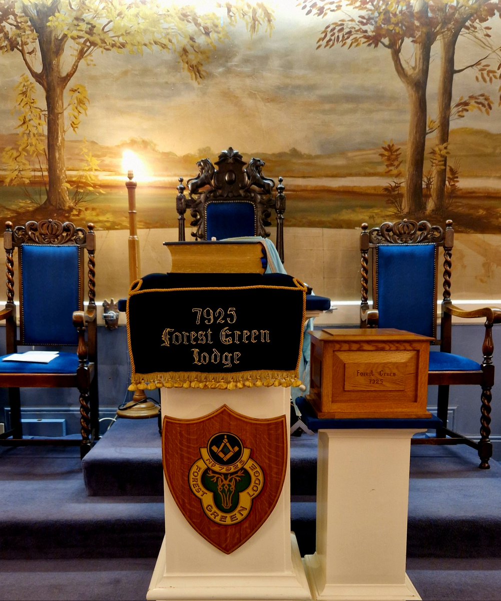 SFD7668's tweet photo. A thoroughly enjoyable evening on our annual visit to Forest Green Lodge 7925,who meet in Totton within the @HantsMasonSC South Central Area. 
We were able to witness a fantastic ceremony of initiation for Bro Andy. 

We look forward to hosting you all in March. @UGLE_GrandLodge https://t.co/Rw89MLBke2
