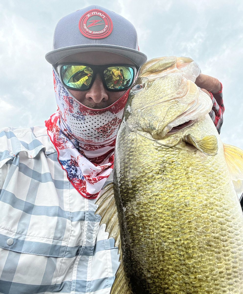 Now that’s a little more like it! #fishing #bigbass #lakeeufaula #bassmaster #bassmasteropens #largemouthbass #joeyfishing 
<a href="/Zmanfishing/">Zmanfishing</a> 
<a href="/6thSenseLureCo/">6th Sense Fishing</a> 
<a href="/bassmaster/">Bassmaster</a>