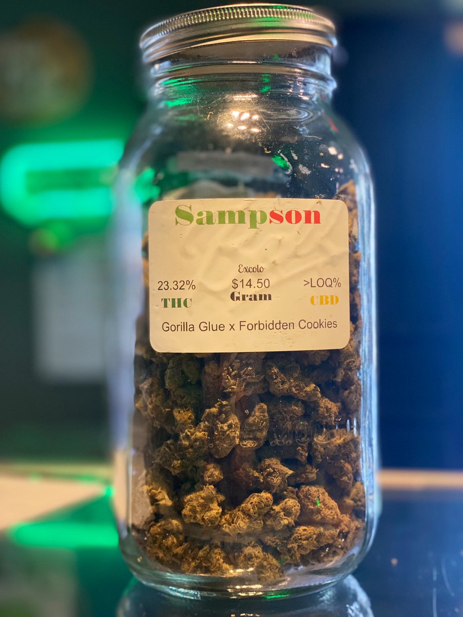 thecdcpdx's tweet photo. Hereโs your #MondayMotivation! Sampson grown by Excolo ๐ฅต #strainoftheweek #cannabis #thecdc #pdx #smokers #flowers https://t.co/ogCn0subBT