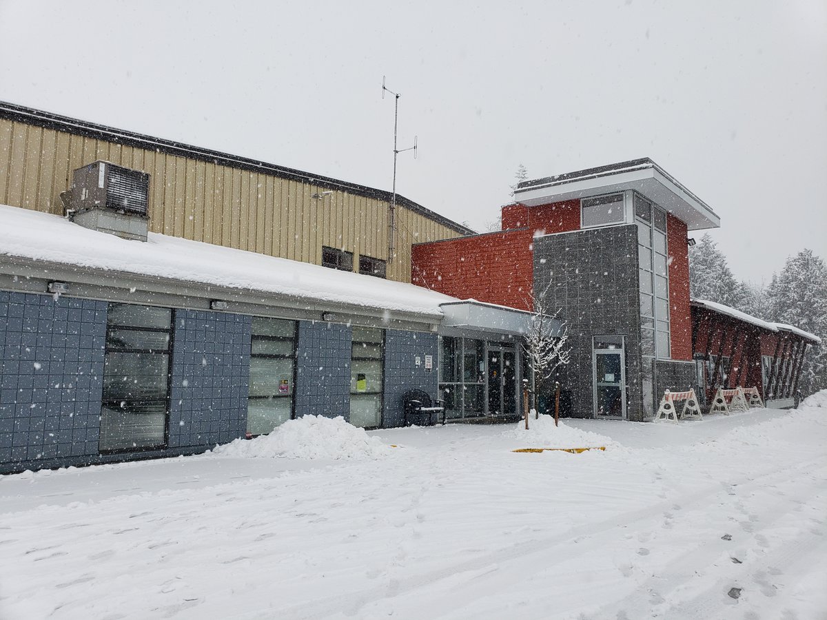 Due to the snowfall and road conditions today, Monday, February 27, Frank Jameson Community Centre is closing early at 7:00 pm.  Unfortunately, as a result, the Everyone Welcome Swim is cancelled.
#LADYSMITHBC